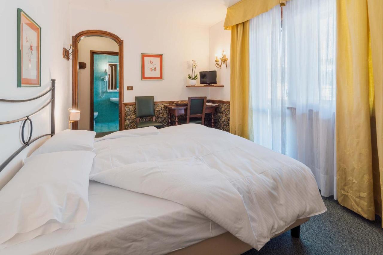 Hotel Capannina Cortina dʼAmpezzo Zewnętrze zdjęcie